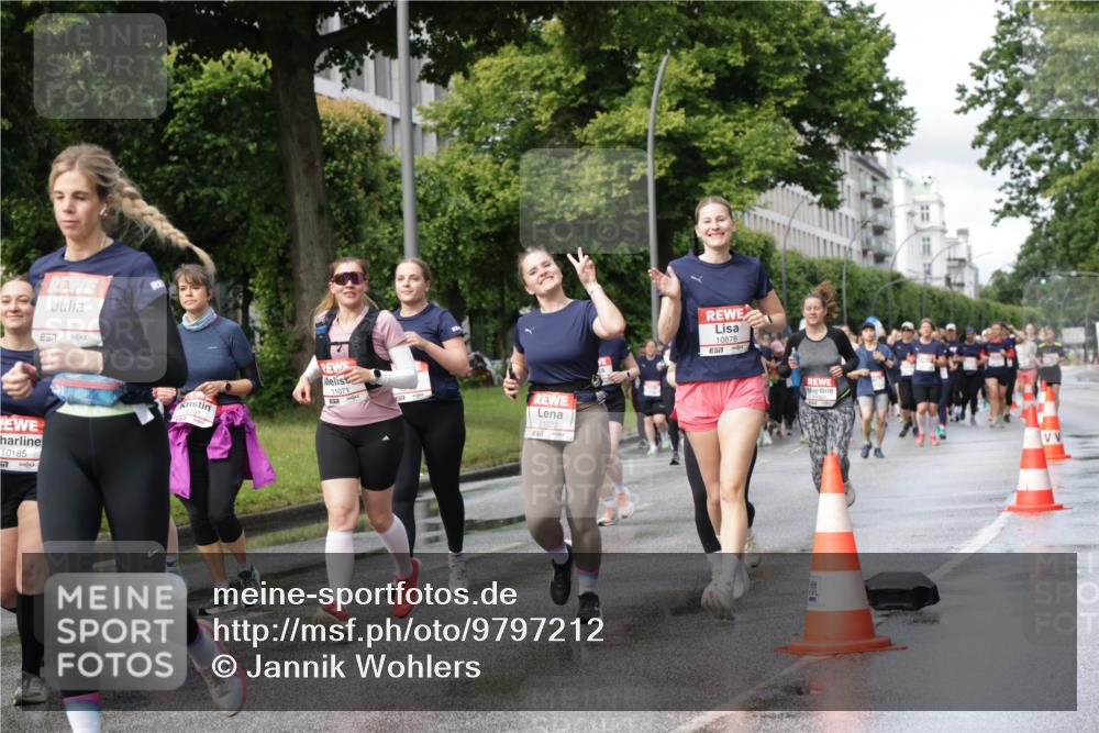 14.06.2026 - REWE Women's Run Jannik Wohlers http://msf.ph/oto/9797212 14.06.2026 09:11:26 Laufen 10185, 7, 11071, 11022, 10878 meine-sportfotos.de