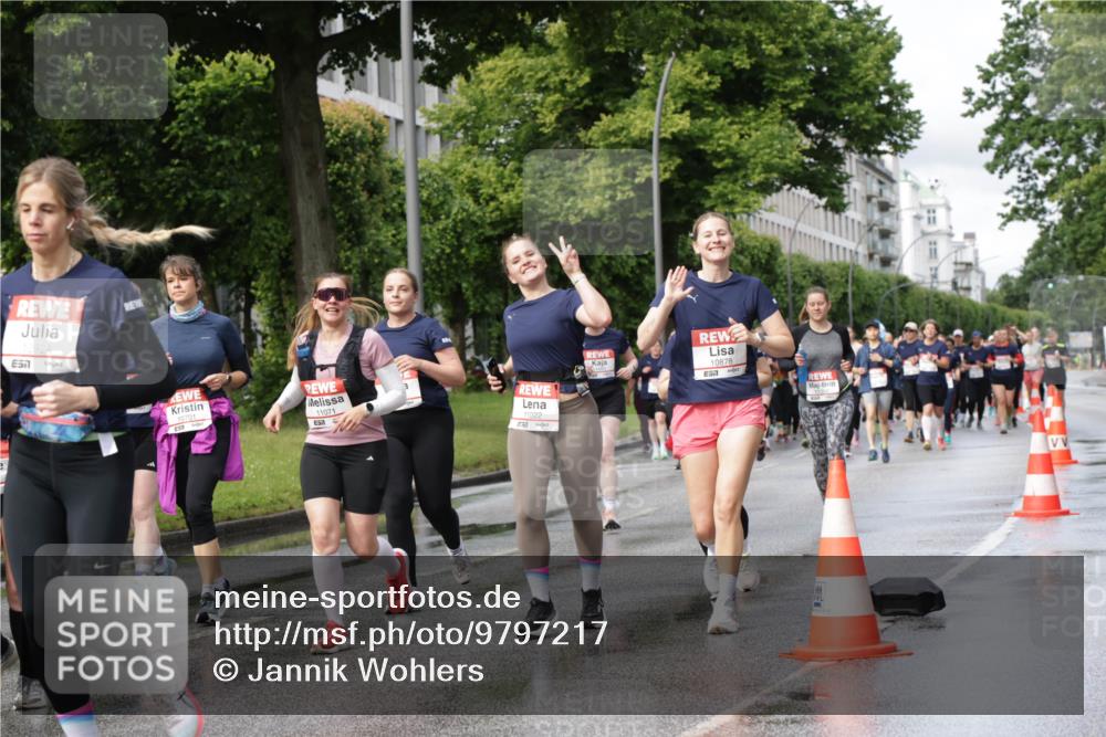 14.06.2026 - REWE Women's Run Jannik Wohlers http://msf.ph/oto/9797217 14.06.2026 09:11:27 Laufen 10924, 57, 10701, 11071, 11022, 10878, 57 meine-sportfotos.de