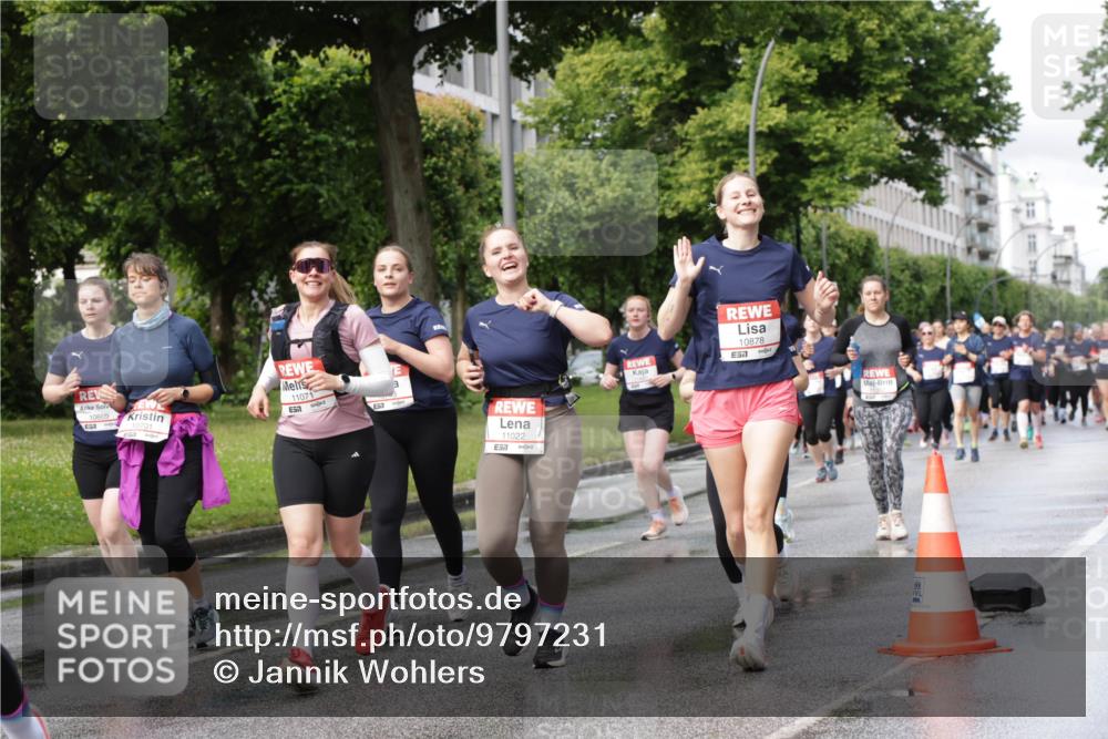 14.06.2026 - REWE Women's Run Jannik Wohlers http://msf.ph/oto/9797231 14.06.2026 09:11:27 Laufen 10609, 10701, 11071, 11022, 10878, 7 meine-sportfotos.de