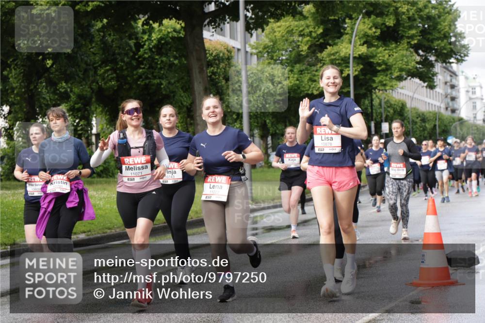 14.06.2026 - REWE Women's Run Jannik Wohlers http://msf.ph/oto/9797250 14.06.2026 09:11:27 Laufen 10609, 10701, 11071, 10743, 11022, 57, 10878, 7 meine-sportfotos.de