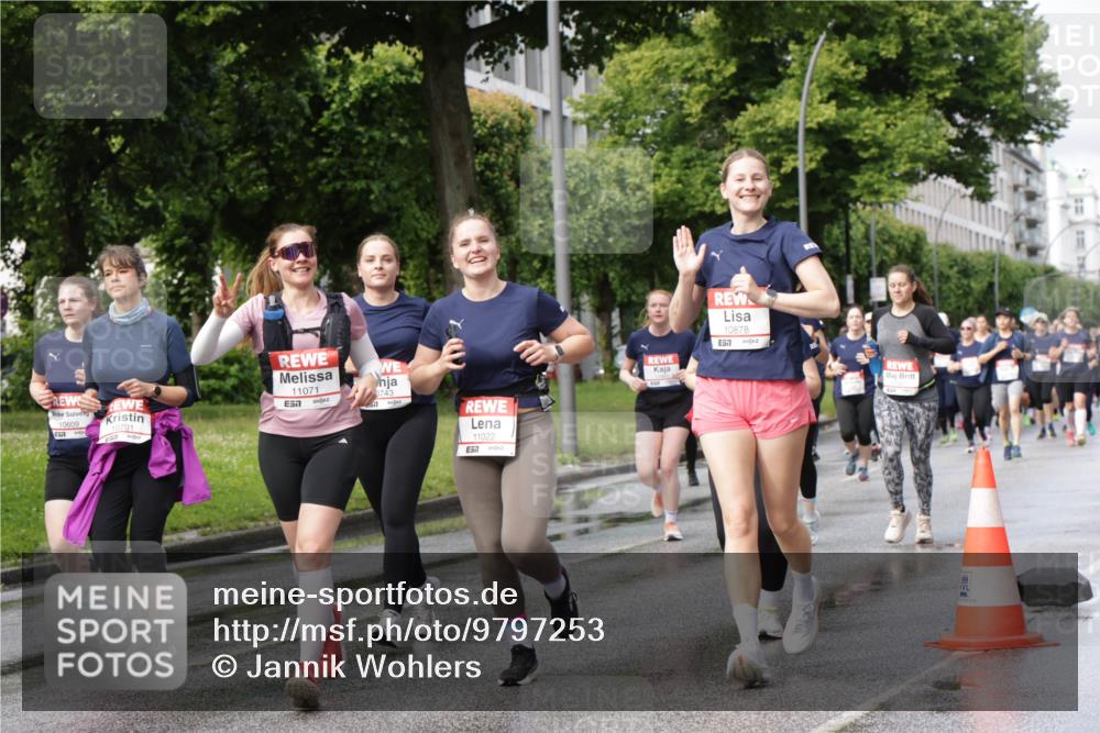 14.06.2026 - REWE Women's Run Jannik Wohlers http://msf.ph/oto/9797253 14.06.2026 09:11:28 Laufen 10609, 10701, 11071, 657, 0743, 11022, 57, 10878, 57 meine-sportfotos.de
