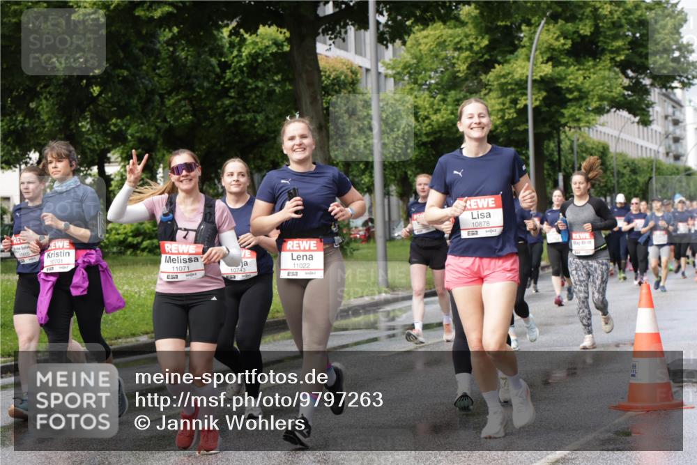 14.06.2026 - REWE Women's Run Jannik Wohlers http://msf.ph/oto/9797263 14.06.2026 09:11:28 Laufen 10609, 10701, 11071, 1074, 11022, 10878, 7 meine-sportfotos.de