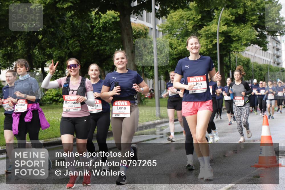 14.06.2026 - REWE Women's Run Jannik Wohlers http://msf.ph/oto/9797265 14.06.2026 09:11:28 Laufen 10609, 10701, 11071, 10743, 11022, 7, 10878, 7 meine-sportfotos.de