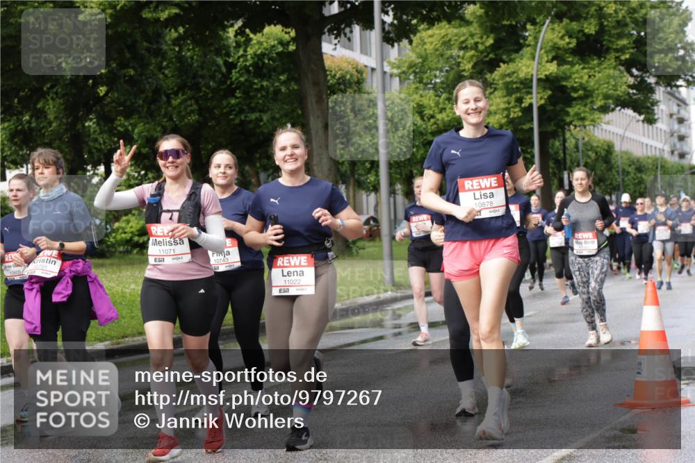 14.06.2026 - REWE Women's Run Jannik Wohlers http://msf.ph/oto/9797267 14.06.2026 09:11:28 Laufen 10609, 10701, 11071, 10743, 57, 11022, 7, 10878 meine-sportfotos.de