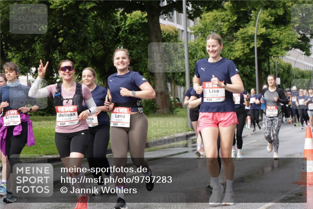 14.06.2026 - REWE Women's Run Jannik Wohlers http://msf.ph/oto/9797283 14.06.2026 09:11:28 Laufen 10701, 11071, 7, 0743, 1, 11022, 10878, 7 meine-sportfotos.de