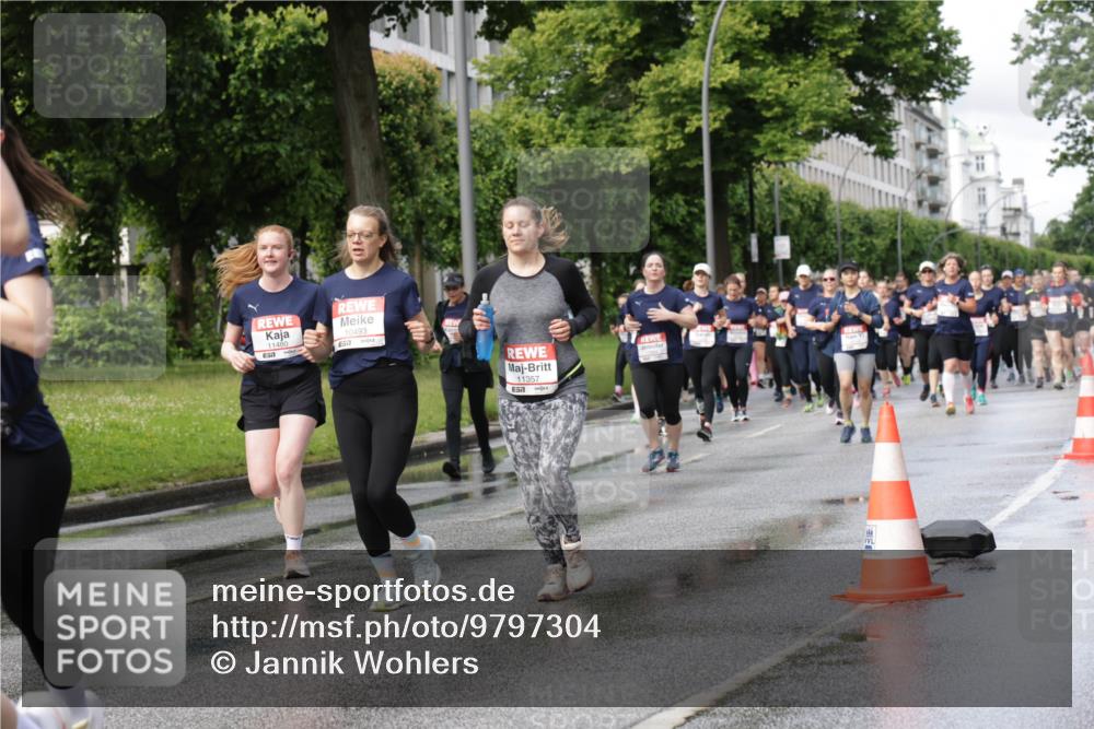 14.06.2026 - REWE Women's Run Jannik Wohlers http://msf.ph/oto/9797304 14.06.2026 09:11:30 Laufen 11480, 10493, 11357 meine-sportfotos.de