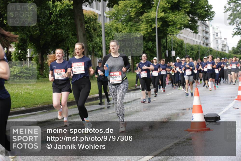 14.06.2026 - REWE Women's Run Jannik Wohlers http://msf.ph/oto/9797306 14.06.2026 09:11:30 Laufen 11480, 10493, 57, 11357, 7 meine-sportfotos.de