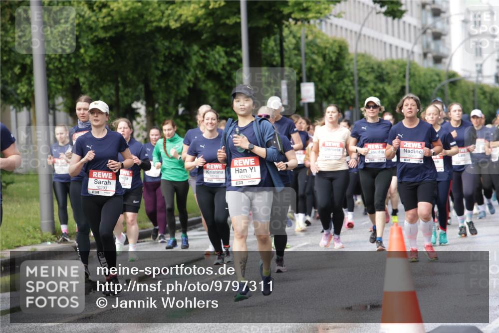 14.06.2026 - REWE Women's Run Jannik Wohlers http://msf.ph/oto/9797311 14.06.2026 09:11:33 Laufen 10293, 57, 10793, 10760, 57, 657 meine-sportfotos.de
