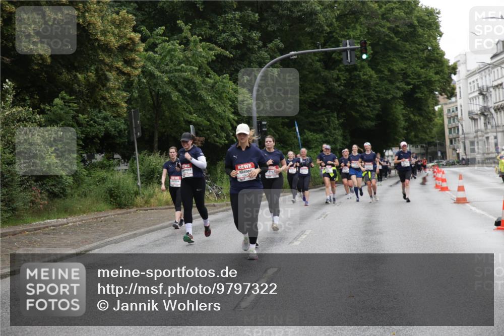 14.06.2026 - REWE Women's Run Jannik Wohlers http://msf.ph/oto/9797322 14.06.2026 10:00:33 Laufen 1065 meine-sportfotos.de