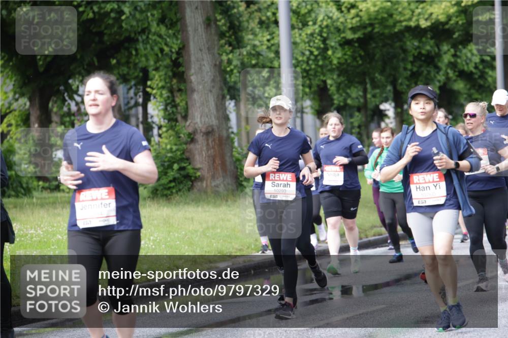 14.06.2026 - REWE Women's Run Jannik Wohlers http://msf.ph/oto/9797329 14.06.2026 09:11:34 Laufen 6517, 10293, 57, 10760, 57 meine-sportfotos.de
