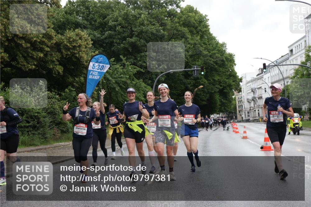 14.06.2026 - REWE Women's Run Jannik Wohlers http://msf.ph/oto/9797381 14.06.2026 10:00:40 Laufen 6, 30, 11114, 11211, 10880 meine-sportfotos.de