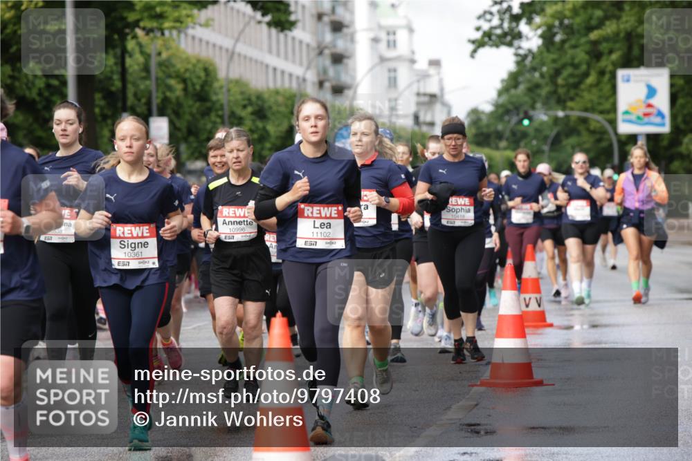 14.06.2026 - REWE Women's Run Jannik Wohlers http://msf.ph/oto/9797408 14.06.2026 09:11:38 Laufen 57, 0538, 10361, 7, 10996, 7, 11102, 10418 meine-sportfotos.de