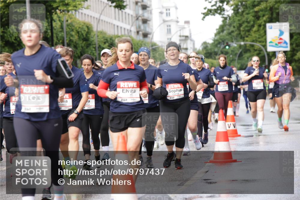 14.06.2026 - REWE Women's Run Jannik Wohlers http://msf.ph/oto/9797437 14.06.2026 09:11:40 Laufen 10863, 953, 57, 10418, 57 meine-sportfotos.de
