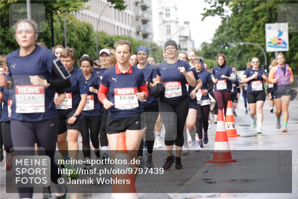 14.06.2026 - REWE Women's Run Jannik Wohlers http://msf.ph/oto/9797439 14.06.2026 09:11:40 Laufen 0863, 53, 10418, 57 meine-sportfotos.de