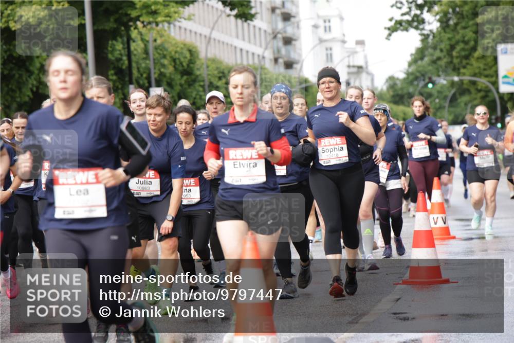 14.06.2026 - REWE Women's Run Jannik Wohlers http://msf.ph/oto/9797447 14.06.2026 09:11:40 Laufen 10863, 0953, 10418, 57 meine-sportfotos.de