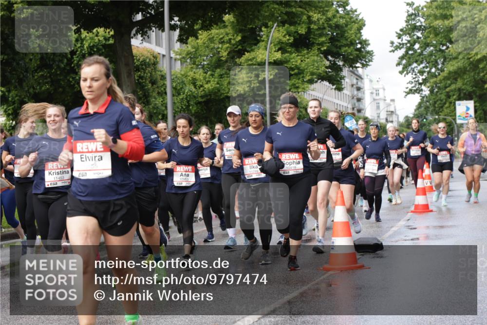 14.06.2026 - REWE Women's Run Jannik Wohlers http://msf.ph/oto/9797474 14.06.2026 09:11:43 Laufen 11453, 57, 10953, 11299, 10418, 12 meine-sportfotos.de