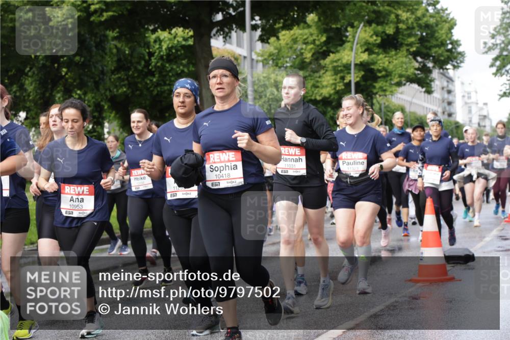14.06.2026 - REWE Women's Run Jannik Wohlers http://msf.ph/oto/9797502 14.06.2026 09:11:45 Laufen 10953, 51, 1129, 7, 10418, 657, 11031, 11323 meine-sportfotos.de