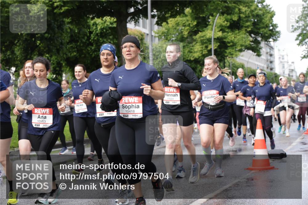 14.06.2026 - REWE Women's Run Jannik Wohlers http://msf.ph/oto/9797504 14.06.2026 09:11:45 Laufen 10953, 7, 57, 10418, 11031, 11320 meine-sportfotos.de