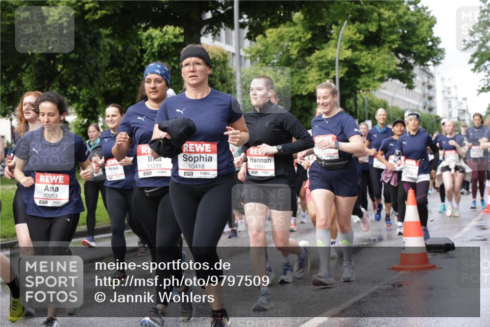 14.06.2026 - REWE Women's Run Jannik Wohlers http://msf.ph/oto/9797509 14.06.2026 09:11:45 Laufen 10953, 11299, 7, 10418, 11031, 7, 11323 meine-sportfotos.de