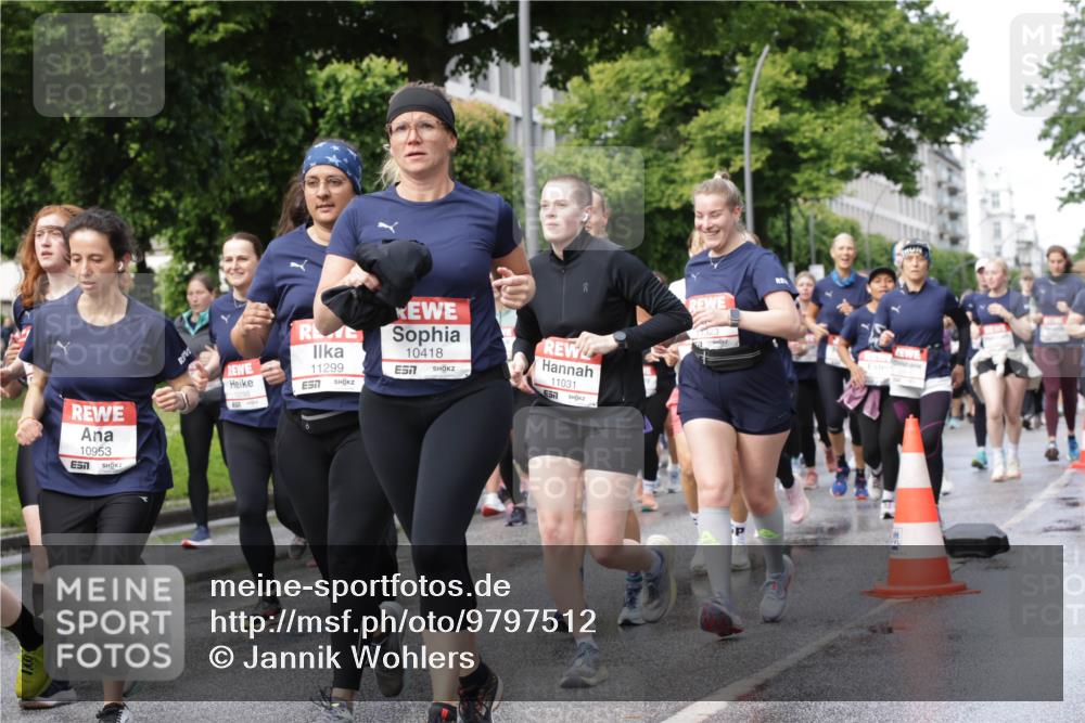 14.06.2026 - REWE Women's Run Jannik Wohlers http://msf.ph/oto/9797512 14.06.2026 09:11:45 Laufen 10953, 11299, 10418, 11031, 323 meine-sportfotos.de