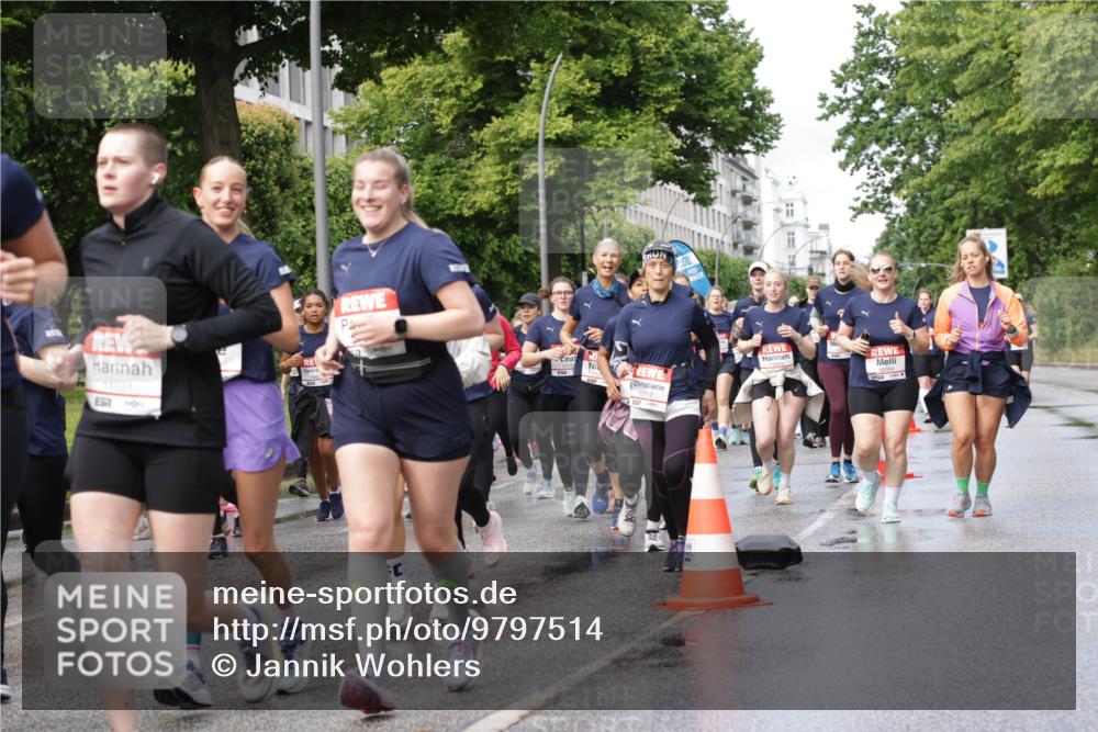 14.06.2026 - REWE Women's Run Jannik Wohlers http://msf.ph/oto/9797514 14.06.2026 09:11:46 Laufen 11031, 7, 00, 1070, 10717 meine-sportfotos.de