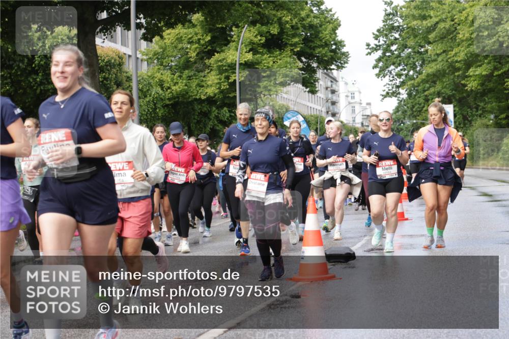 14.06.2026 - REWE Women's Run Jannik Wohlers http://msf.ph/oto/9797535 14.06.2026 09:11:47 Laufen 11364, 254, 657, 10164, 5 meine-sportfotos.de