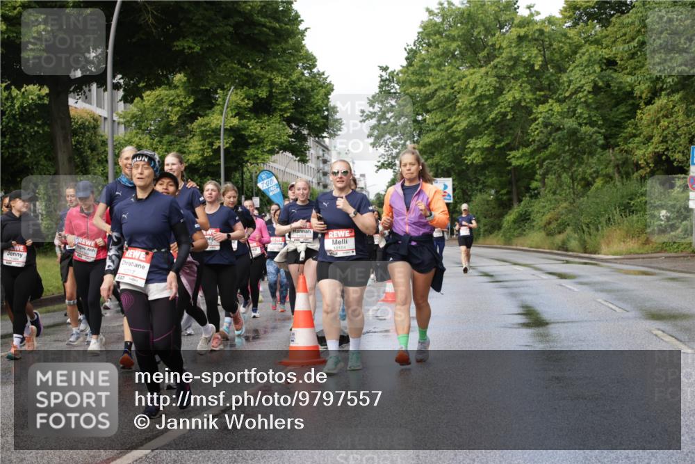 14.06.2026 - REWE Women's Run Jannik Wohlers http://msf.ph/oto/9797557 14.06.2026 09:11:48 Laufen 10717, 7, 00, 10164 meine-sportfotos.de