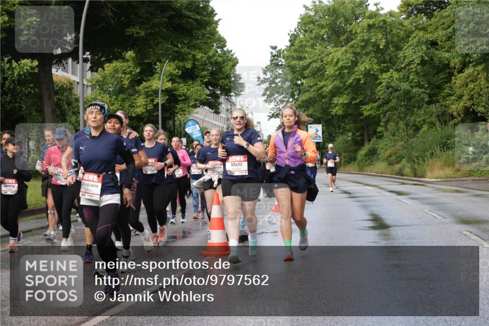 14.06.2026 - REWE Women's Run Jannik Wohlers http://msf.ph/oto/9797562 14.06.2026 09:11:48 Laufen 11364, 10717, 7, 11484, 7, 00, 10164 meine-sportfotos.de