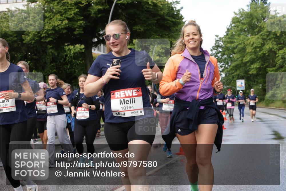 14.06.2026 - REWE Women's Run Jannik Wohlers http://msf.ph/oto/9797580 14.06.2026 09:11:51 Laufen 11010, 577, 10551, 10164, 7 meine-sportfotos.de