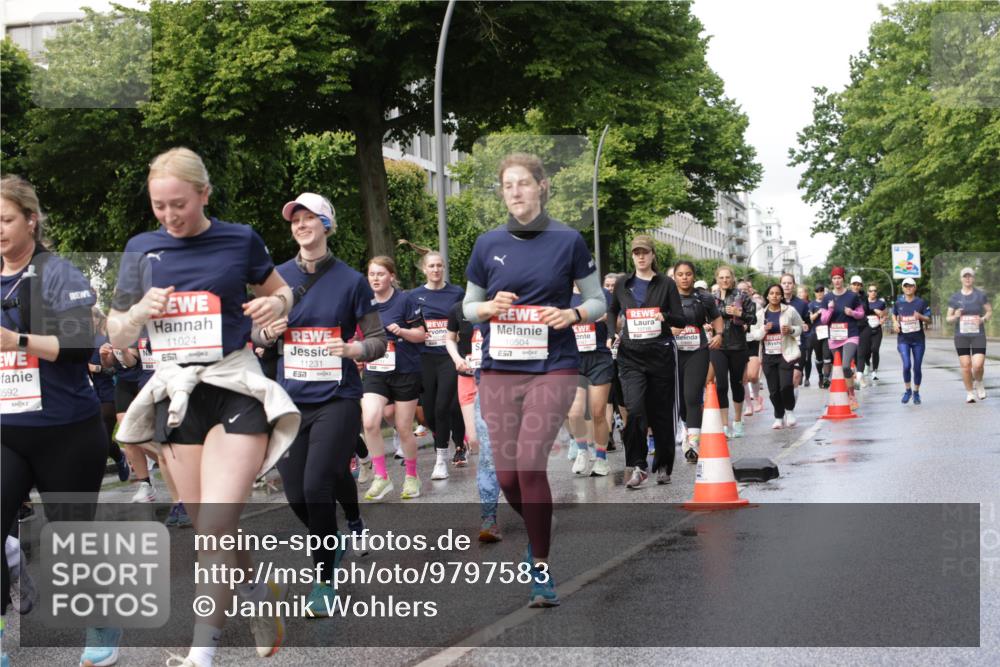 14.06.2026 - REWE Women's Run Jannik Wohlers http://msf.ph/oto/9797583 14.06.2026 09:11:52 Laufen 0592, 11024, 11231, 7, 10504, 57 meine-sportfotos.de