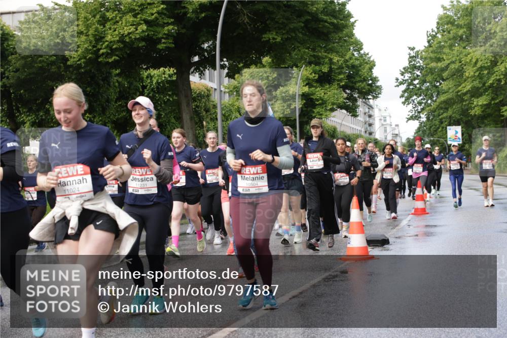 14.06.2026 - REWE Women's Run Jannik Wohlers http://msf.ph/oto/9797587 14.06.2026 09:11:52 Laufen 11024, 10354, 11231, 10504 meine-sportfotos.de