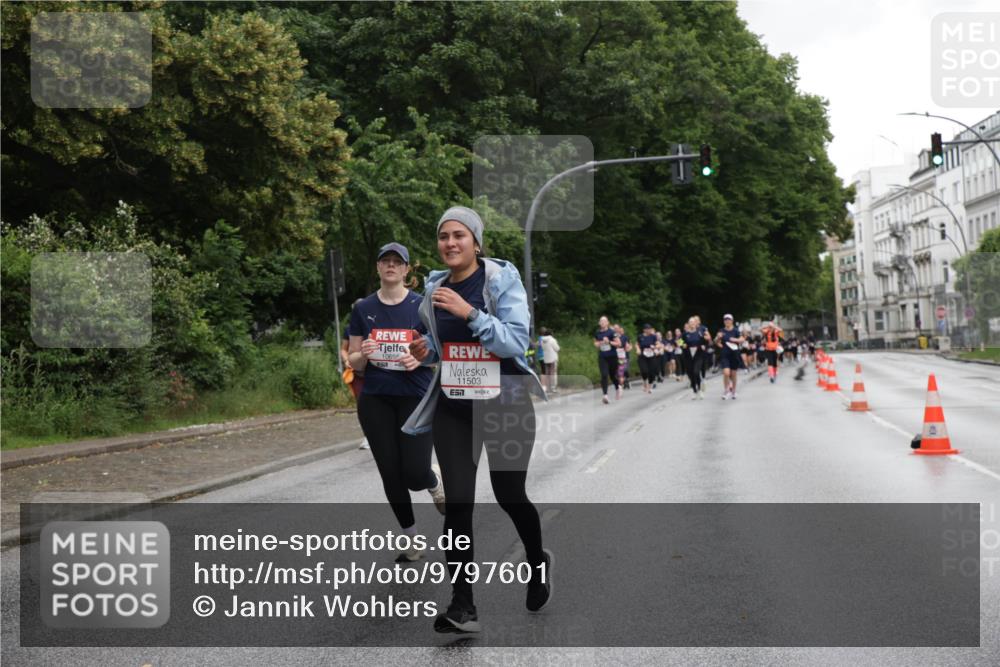 14.06.2026 - REWE Women's Run Jannik Wohlers http://msf.ph/oto/9797601 14.06.2026 10:00:57 Laufen 10655, 11503, 7 meine-sportfotos.de