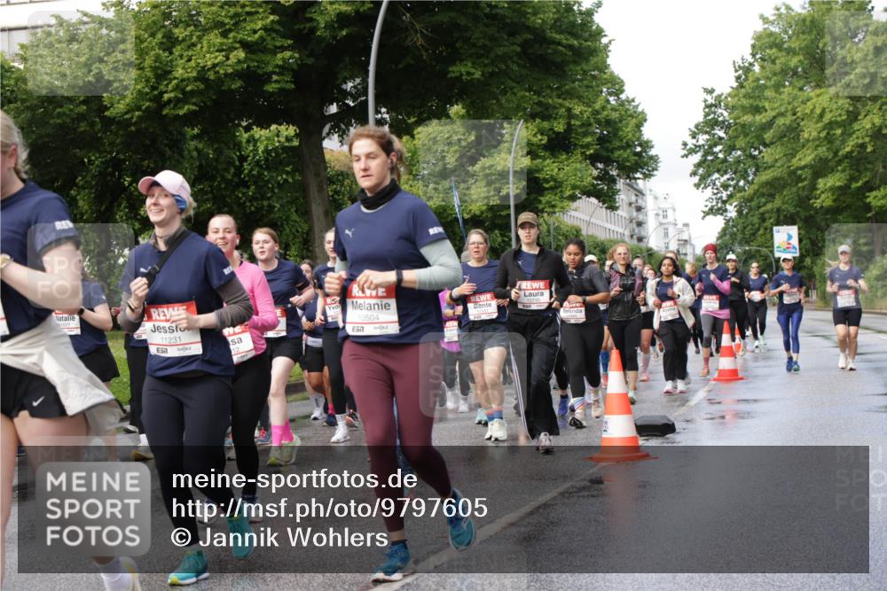 14.06.2026 - REWE Women's Run Jannik Wohlers http://msf.ph/oto/9797605 14.06.2026 09:11:53 Laufen 11231, 12, 10504, 7 meine-sportfotos.de