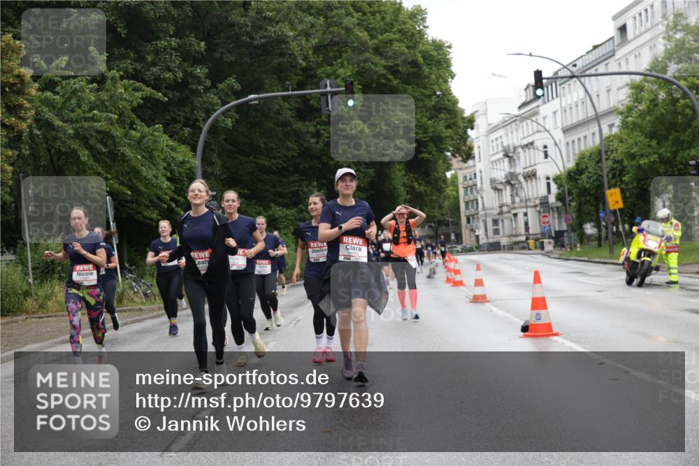 14.06.2026 - REWE Women's Run Jannik Wohlers http://msf.ph/oto/9797639 14.06.2026 10:01:05 Laufen 0353, 10726, 1 meine-sportfotos.de