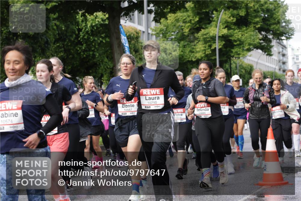 14.06.2026 - REWE Women's Run Jannik Wohlers http://msf.ph/oto/9797647 14.06.2026 09:11:54 Laufen 10574, 10557, 10710, 7, 10038, 10889 meine-sportfotos.de