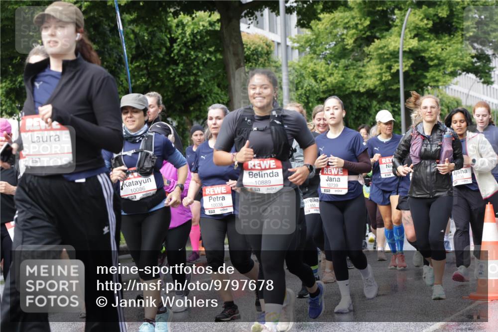 14.06.2026 - REWE Women's Run Jannik Wohlers http://msf.ph/oto/9797678 14.06.2026 09:11:56 Laufen 517, 0710, 10086, 10038, 657, 10889, 1450, 10739, 7, 57, 336 meine-sportfotos.de