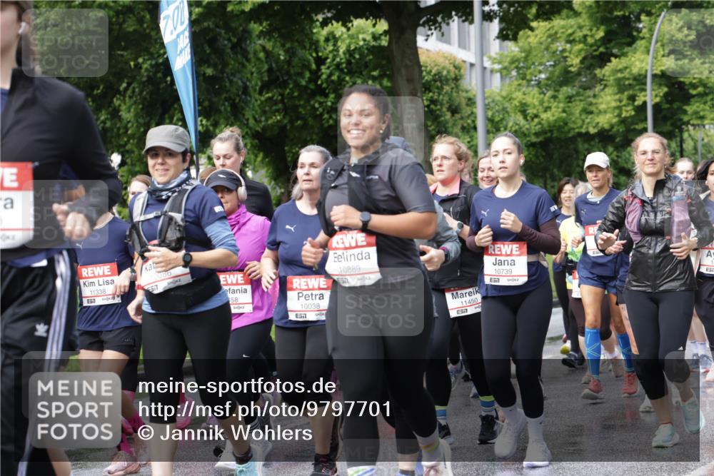 14.06.2026 - REWE Women's Run Jannik Wohlers http://msf.ph/oto/9797701 14.06.2026 09:11:56 Laufen 11338, 58, 10038, 10889, 10086, 57, 11450, 57, 10739, 657 meine-sportfotos.de