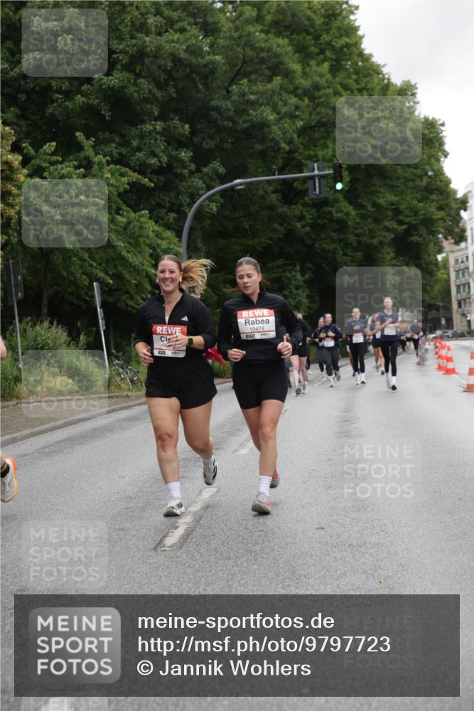 14.06.2026 - REWE Women's Run Jannik Wohlers http://msf.ph/oto/9797723 14.06.2026 10:01:15 Laufen 10474, 7 meine-sportfotos.de
