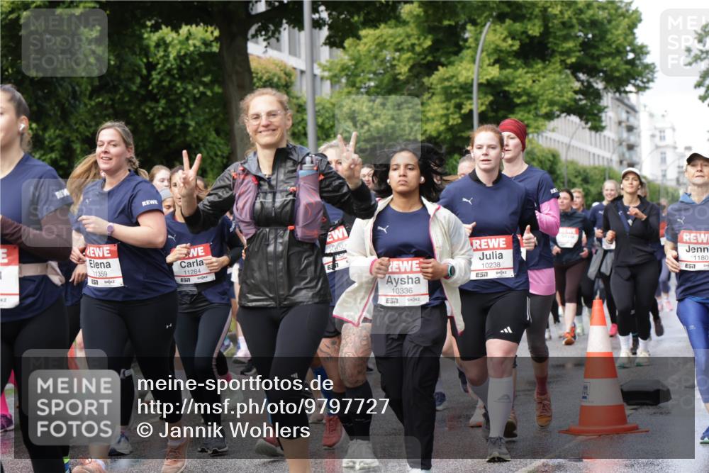 14.06.2026 - REWE Women's Run Jannik Wohlers http://msf.ph/oto/9797727 14.06.2026 09:11:57 Laufen 1, 11359, 11284, 7, 1327, 10336, 10238, 1180 meine-sportfotos.de
