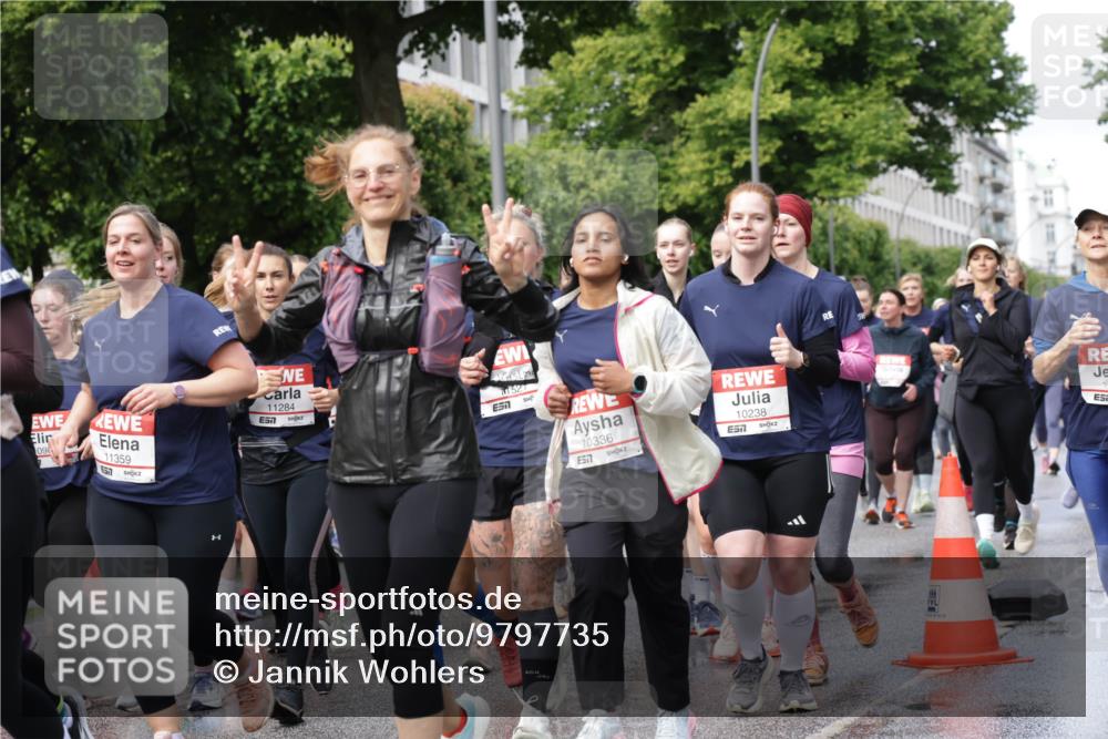 14.06.2026 - REWE Women's Run Jannik Wohlers http://msf.ph/oto/9797735 14.06.2026 09:11:57 Laufen 09, 11359, 11284, 7, 1527, 10336, 7, 10238, 57 meine-sportfotos.de
