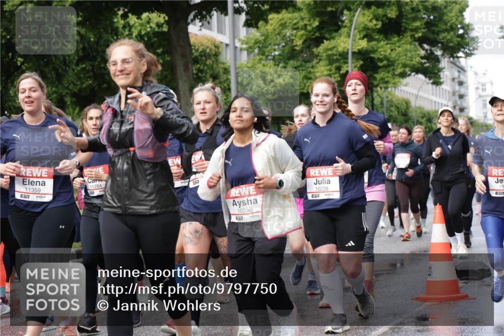 14.06.2026 - REWE Women's Run Jannik Wohlers http://msf.ph/oto/9797750 14.06.2026 09:11:58 Laufen 11359, 7, 11284, 6517, 511, 10336, 10238, 57, 51 meine-sportfotos.de