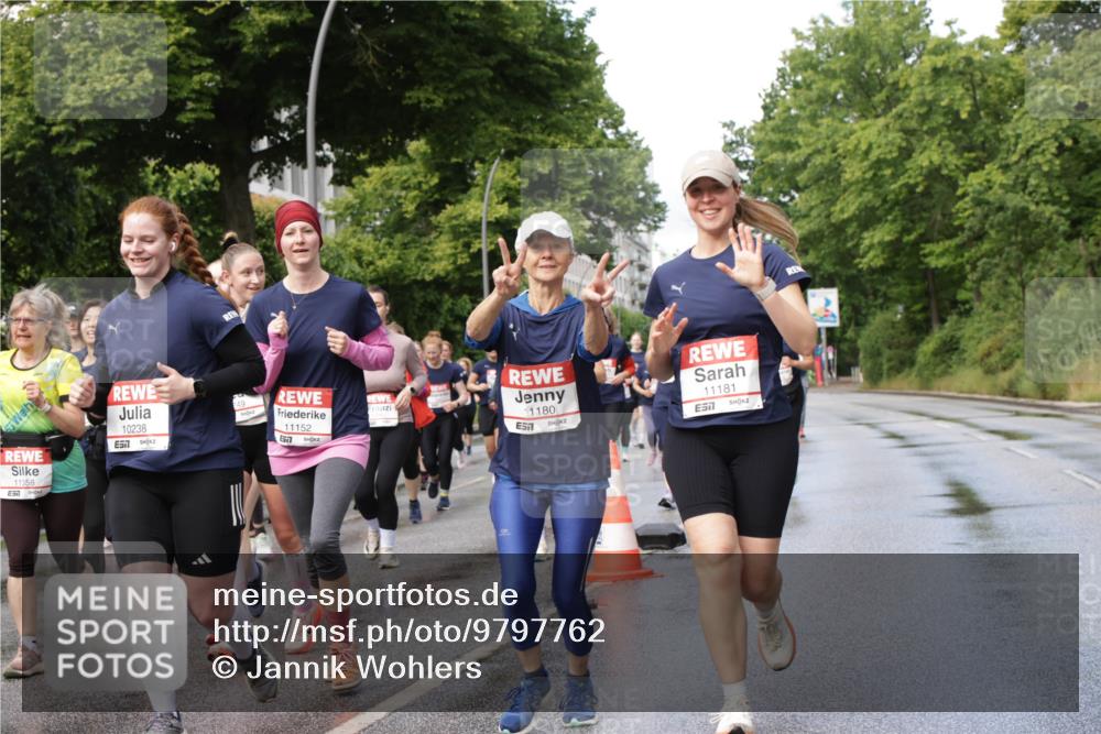 14.06.2026 - REWE Women's Run Jannik Wohlers http://msf.ph/oto/9797762 14.06.2026 09:11:59 Laufen 11358, 10238, 657, 49, 11152, 6577, 1180, 11181 meine-sportfotos.de