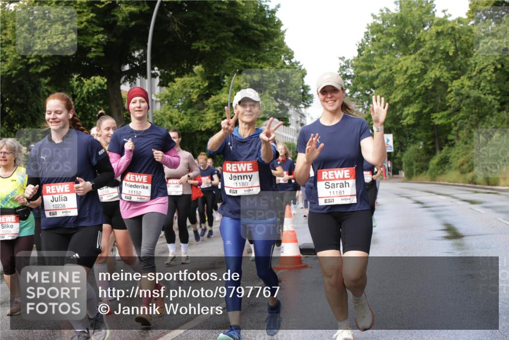 14.06.2026 - REWE Women's Run Jannik Wohlers http://msf.ph/oto/9797767 14.06.2026 09:11:59 Laufen 11358, 10238, 57, 10249, 11152, 657, 1180, 11181, 7 meine-sportfotos.de