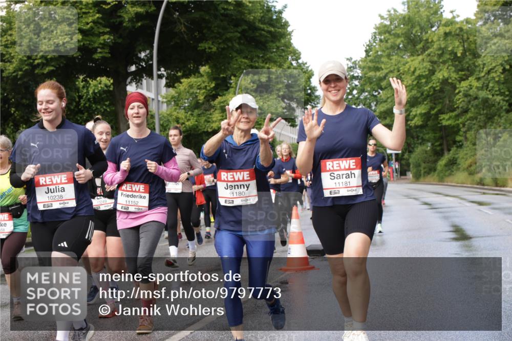 14.06.2026 - REWE Women's Run Jannik Wohlers http://msf.ph/oto/9797773 14.06.2026 09:11:59 Laufen 58, 10238, 11152, 10249, 1180, 11181, 657 meine-sportfotos.de