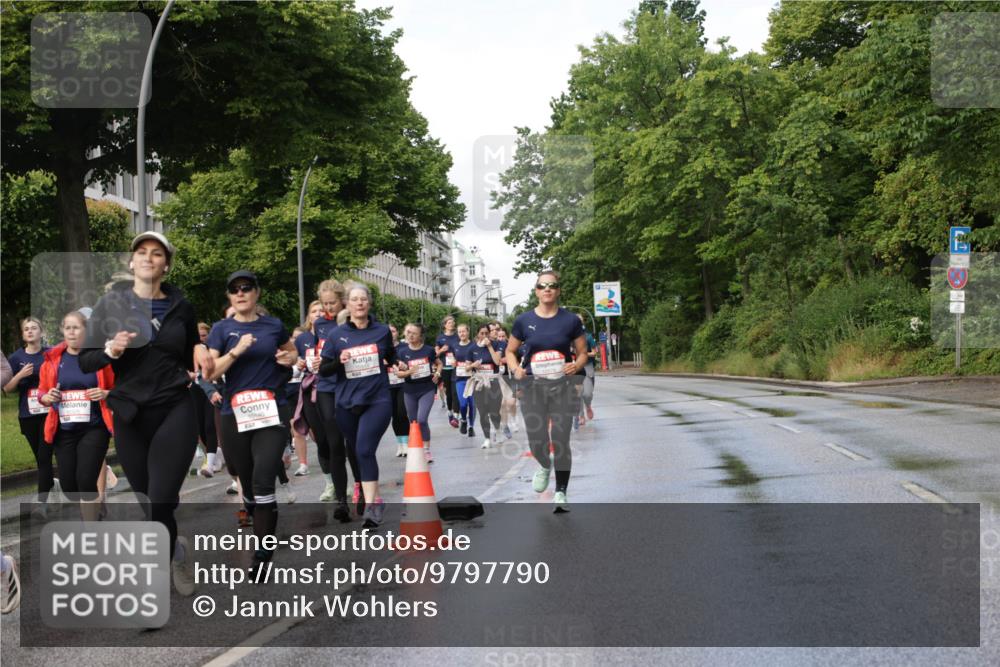 14.06.2026 - REWE Women's Run Jannik Wohlers http://msf.ph/oto/9797790 14.06.2026 09:12:01 Laufen 10140 meine-sportfotos.de