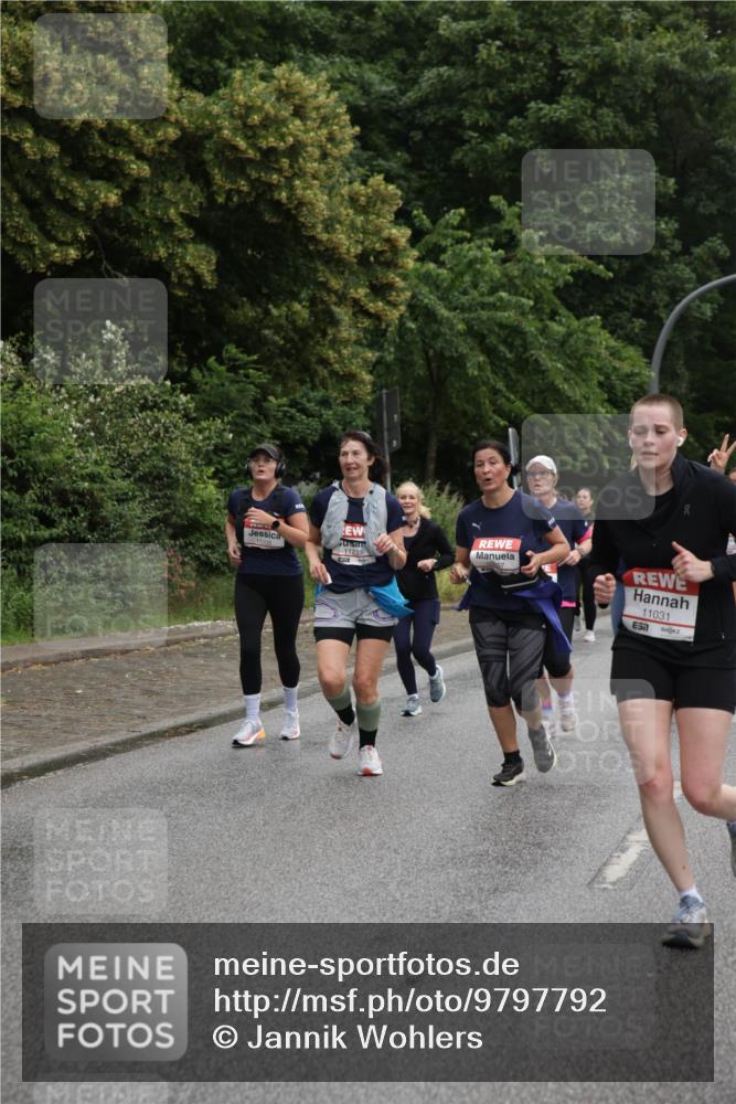 14.06.2026 - REWE Women's Run Jannik Wohlers http://msf.ph/oto/9797792 14.06.2026 10:01:23 Laufen 11233, 11031 meine-sportfotos.de