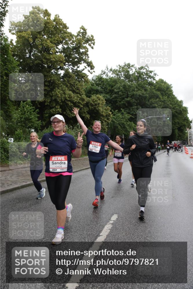 14.06.2026 - REWE Women's Run Jannik Wohlers http://msf.ph/oto/9797821 14.06.2026 10:01:26 Laufen 10428, 7, 10747 meine-sportfotos.de