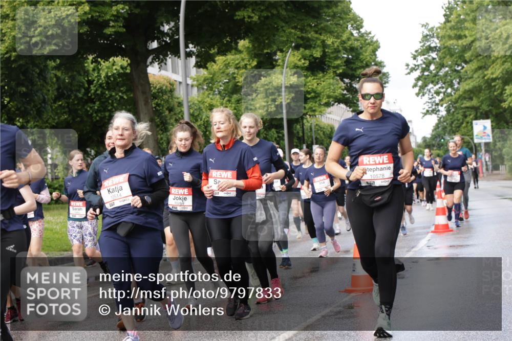 14.06.2026 - REWE Women's Run Jannik Wohlers http://msf.ph/oto/9797833 14.06.2026 09:12:03 Laufen 10514, 517, 10259, 57, 10578 meine-sportfotos.de