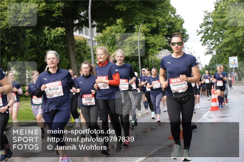 14.06.2026 - REWE Women's Run Jannik Wohlers http://msf.ph/oto/9797839 14.06.2026 09:12:03 Laufen 10514, 7, 2, 10259, 10502, 11197, 517, 10578 meine-sportfotos.de