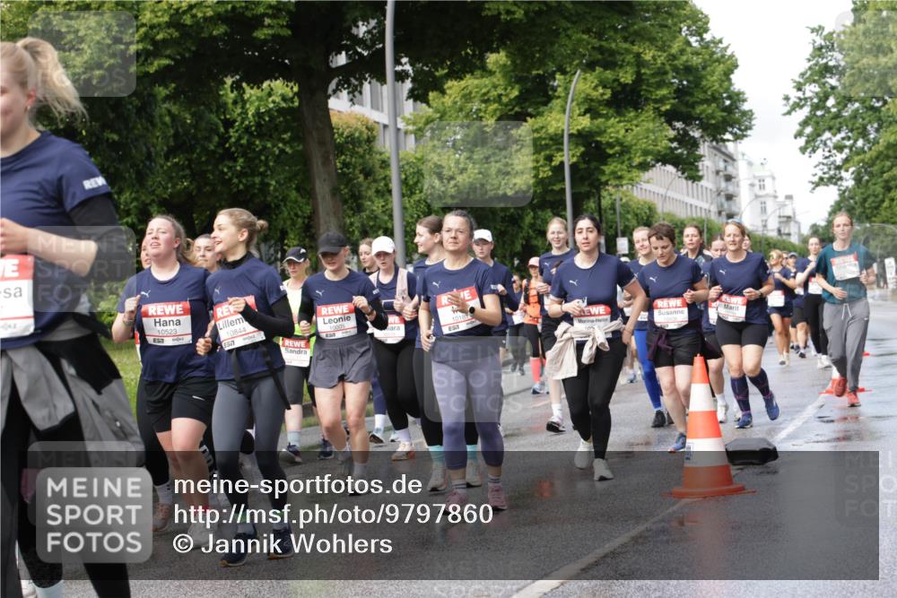 14.06.2026 - REWE Women's Run Jannik Wohlers http://msf.ph/oto/9797860 14.06.2026 09:12:06 Laufen 10523, 10844, 577, 10005, 1018 meine-sportfotos.de